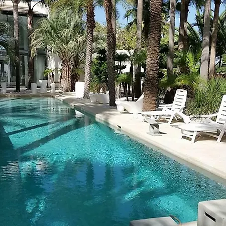 Villa White Fashion House *