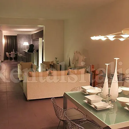 White Fashion House Villa